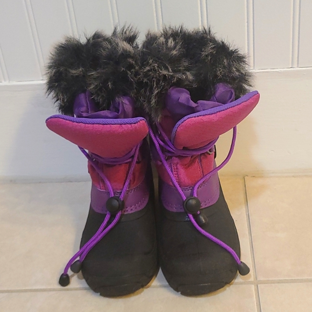 GIRLS SNOW BOOTS  toddler size 10/11